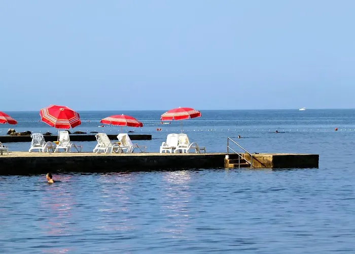 With A Parking Space - 15941 *