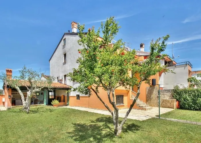 With A Parking Space - 15941 * Umag