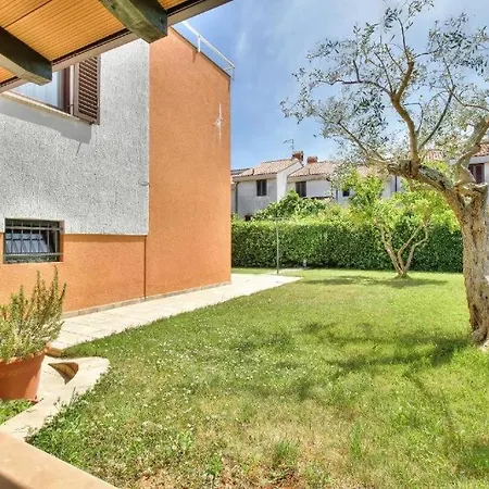 With A Parking Space - 15941 Umag