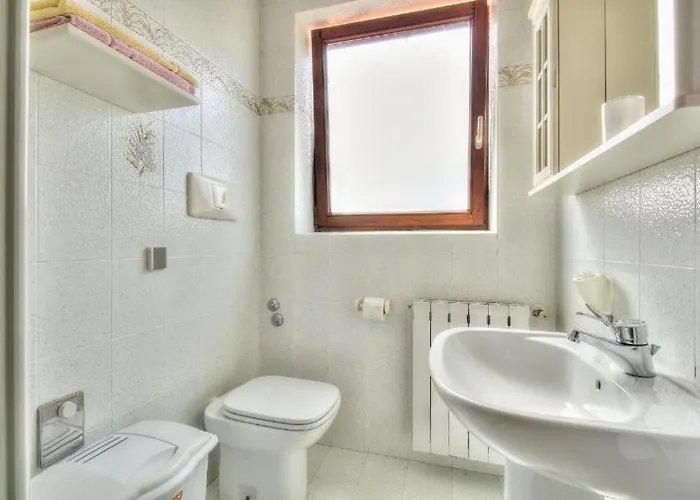 Apartamento With A Parking Space - 15941 Umag